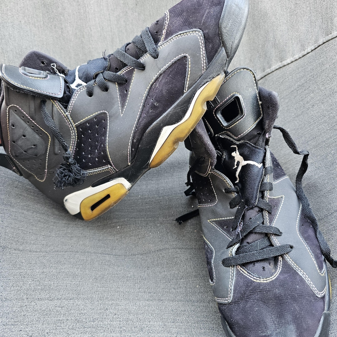 Collectible Air Jordan 6 Retro Lakers Size 13 Used 2010s
