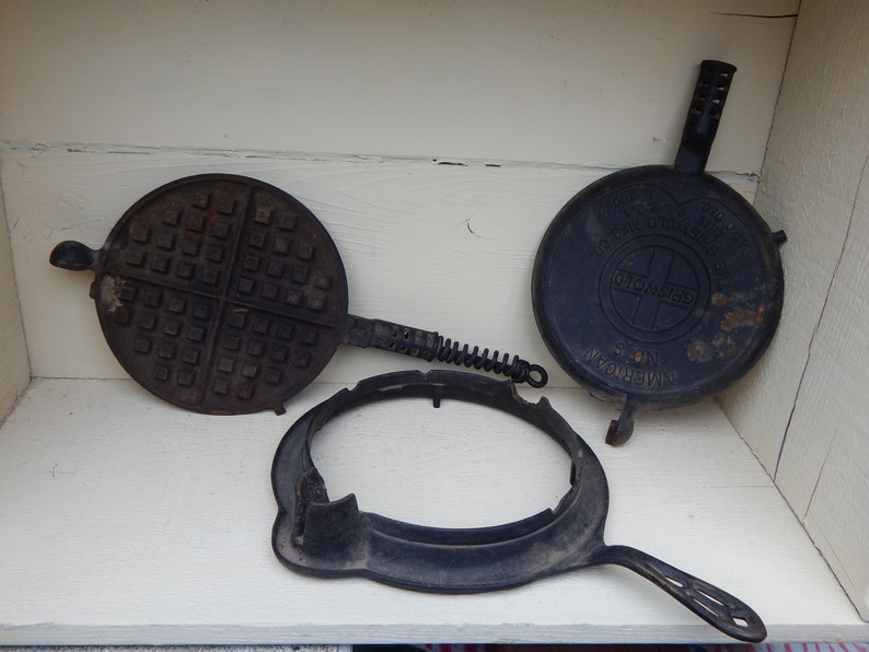 Griswold American No. 8 Cast Iron Waffle Maker with Low Etsy