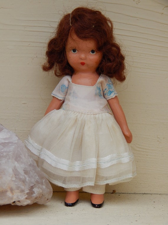antique dolls