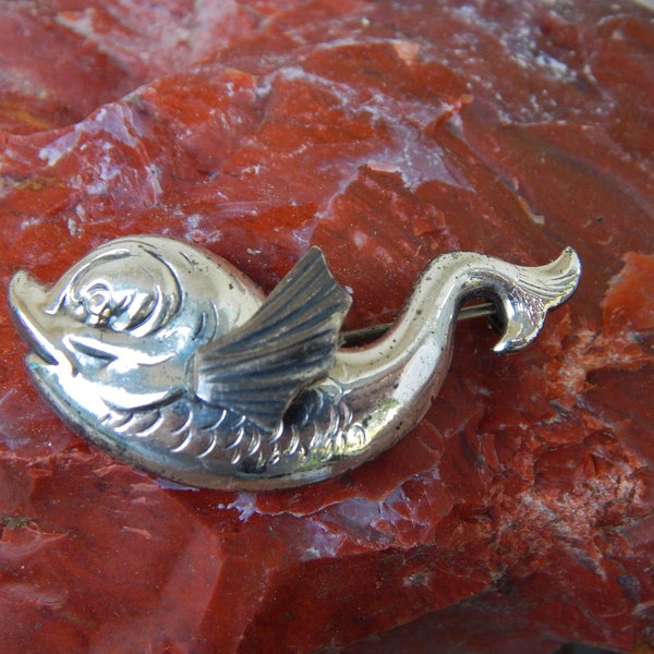 Sterling Fish Brooch, Fish Pin, SeaLife Brooch, Hat Pin, Scarf Pin, Silver Jewelry, Adorable Vintage Fish Brooch, Gift for Her, Ocean Life