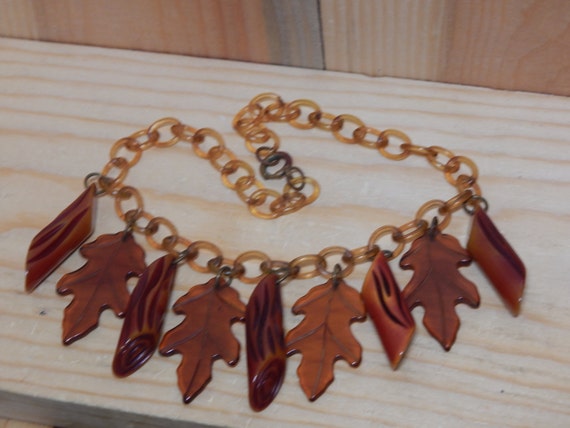 RARE Vintage Carved Bakelite Maple Leaves & Log, … - image 5