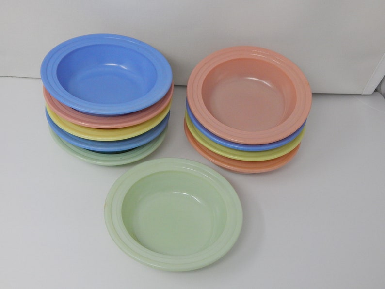 Blue Pink Hazel-Atlas Moderntone Yellow Pastel Bowls Platonite 40s 50s Set of 8 Vintage Small Bowls Retro Berry Bowls Green
