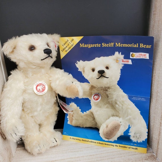 STEIFF Ours Teddy en Mohair avec oiseau. - Planet Passions