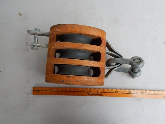 triple pulley block and tackle
