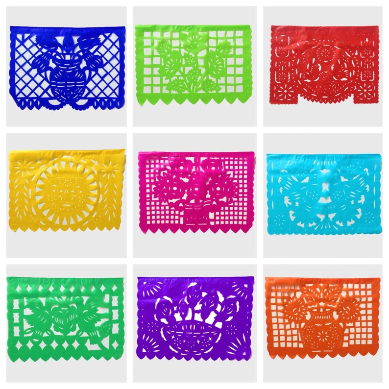 K&ouml;nnte beinhalten: Neun bunte Papierbanner mit filigranen Ausschnitten. Die Banner sind in verschiedenen Farben, darunter Blau, Gr&uuml;n, Rot, Gelb, Pink, Hellblau, Dunkelgr&uuml;n, Lila und Orange. Die Designs zeigen Blumen, Bl&auml;tter und andere dekorative Elemente.