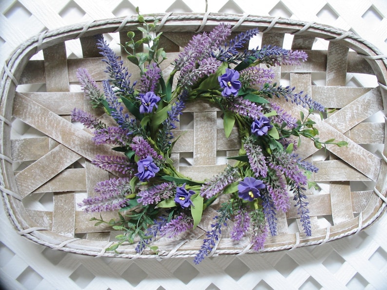 Whitewashed Tobacco Basket with Lavender Wreath Lavender Wreath Tobacco Basket with Wreath