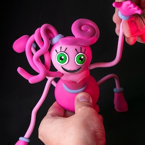 My New DIY Mommy Long Legs Doll in Real Life & How We Made Her! 