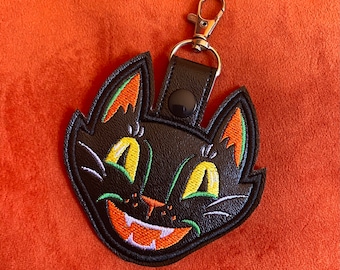 Vintage Halloween Scaredy Black Cat - Embroidered Vinyl Keychain