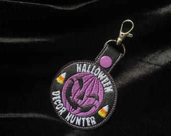 Cackling Purple Halloween Decor Hunter Embroidered vinyl keychain