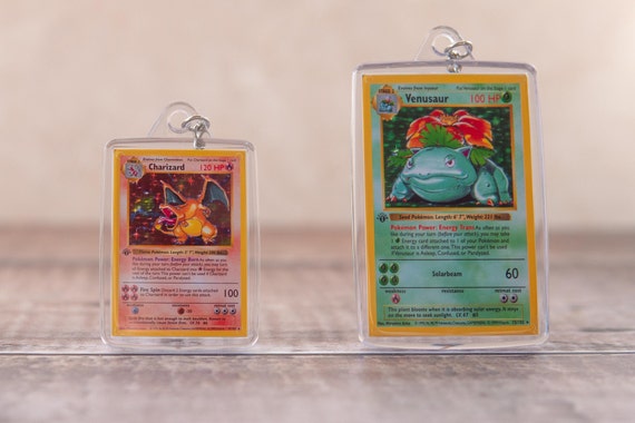 Porte-clés miniatures de cartes Pokémon Choisissez nimporte quelle carte  parmi nimporte quel ensemble -  France