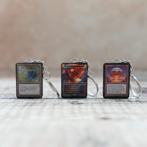 Portachiavi e magneti in miniatura di carte MTG di Magic the Gathering