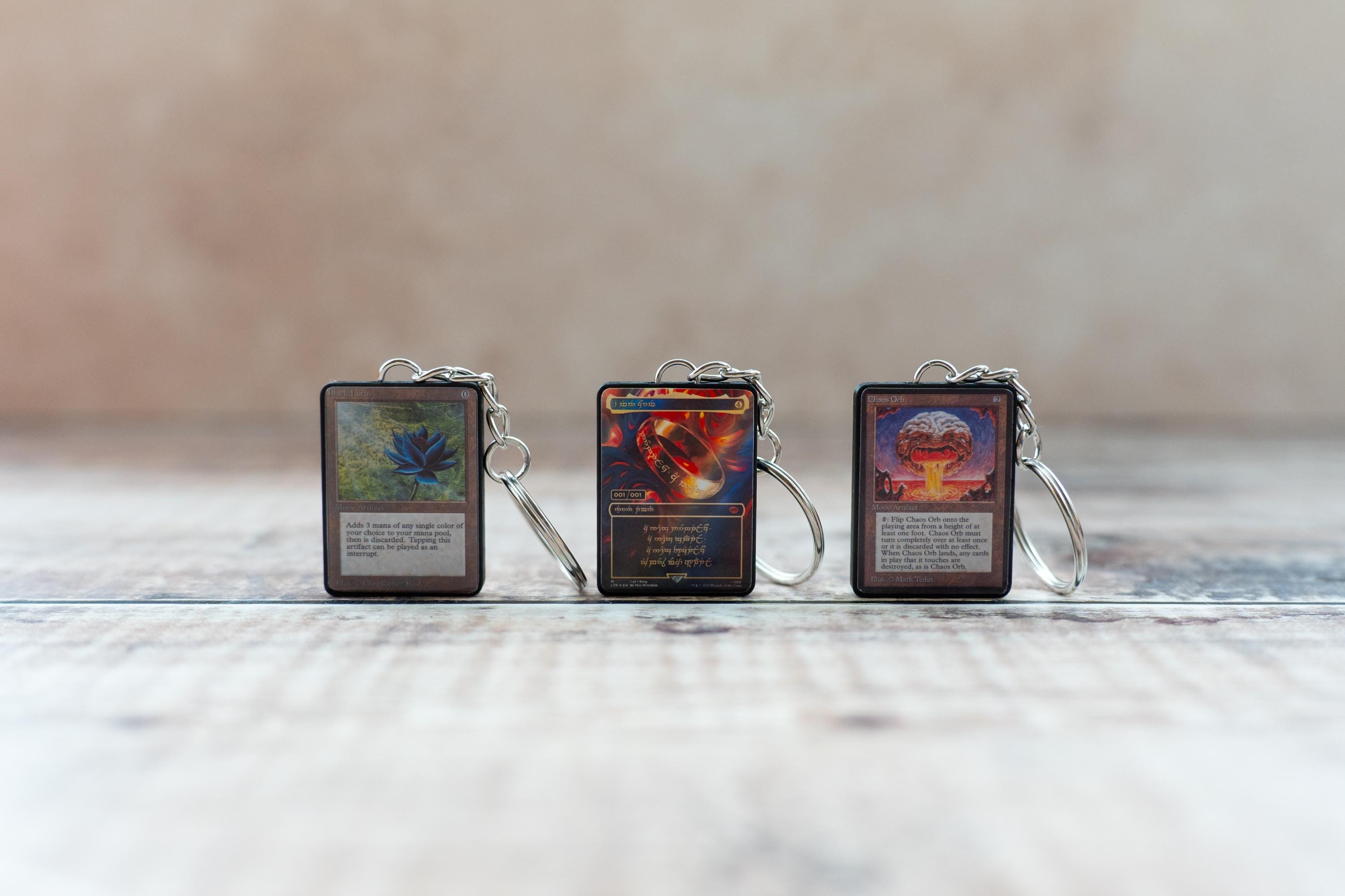 ミニチュア マジック ザ ギャザリング MTG カード キーチェーン