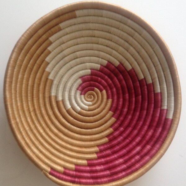 African woven basket / Bowl handcrafted ethnic