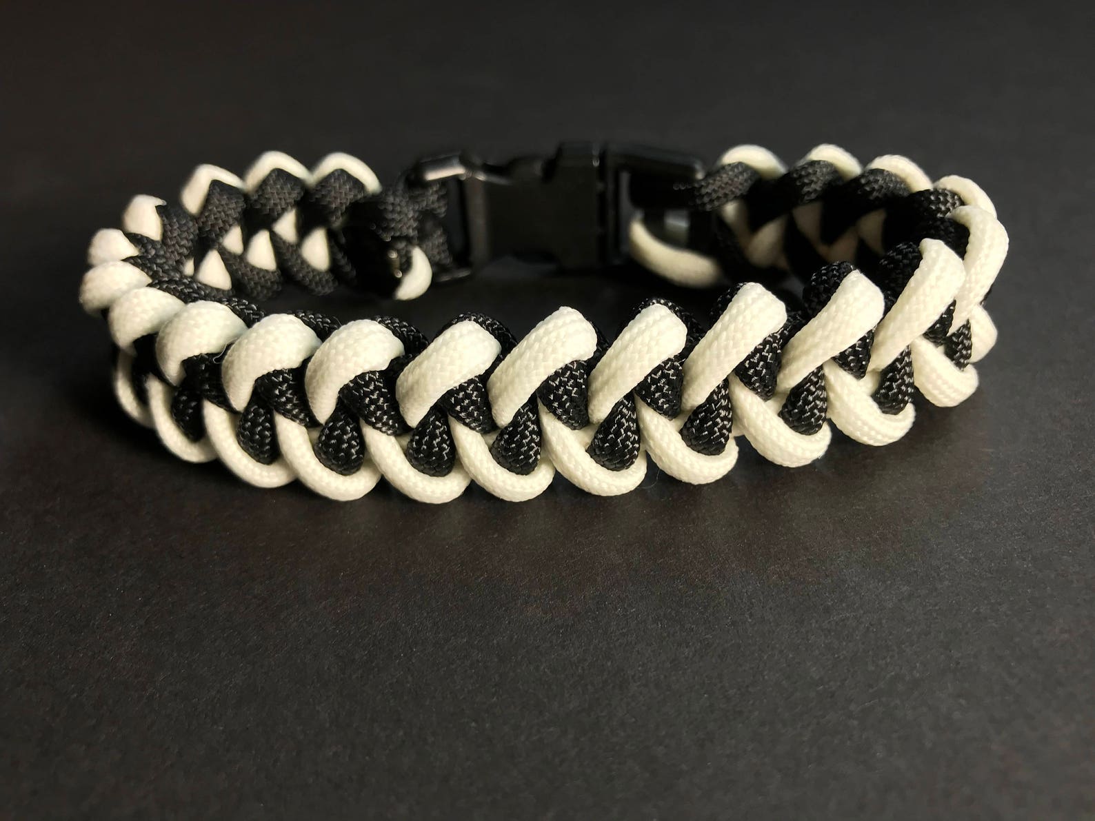Glow in the Dark Bracelet - Etsy