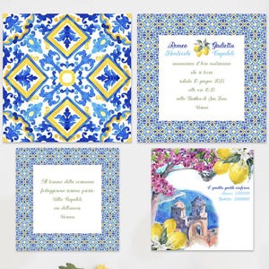 Può includere: Quattro biglietti quadrati con un motivo a piastrelle blu e giallo. Due biglietti hanno testo, uno con nomi e dettagli del matrimonio, l'altro con un'illustrazione ad acquerello di un edificio e limoni. Le altre due carte hanno testo.