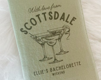 Refrigeratore per lattine personalizzato per cocktail costieri per addio al nubilato / Refrigeratore per lattine personalizzato / Addio al nubilato in spiaggia / Palm Springs / Bomboniere personalizzate
