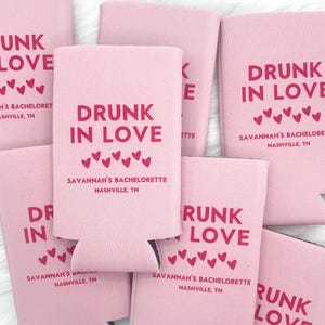Gepersonaliseerde blikjeskoelers voor dronken vrijgezellen | Roze felroze vrijgezellenbedankjes | Vrijgezellenfeest | Retro blikjeskoelers | Kust