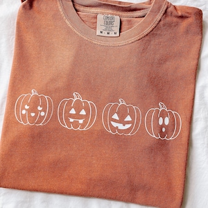 Pumpkin Halloween Fall Sweatshirt | Comfort Colors Comfy Crewneck | Autumn T-shirt | uni-sex | oversized | Beach Shirt | Halloween Tee