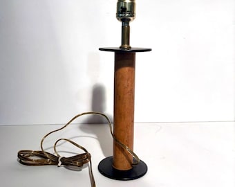 Vintage 9-inch houten spoeltafellamp primitief industrieel rustiek hergebruikt klosje