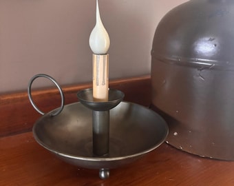 Lámpara de pie eléctrica Colonial Tin Works, estilo vintage primitivo, 9 x 9 pulgadas.