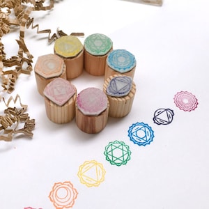 Zeven mini-chakrastempelset voor yogaleraar, meditatiedagboek, zeven chakra-symboolstempels, chakradagboek, cadeau voor chakraleraar,