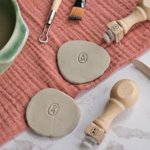 Custom monogram pottery stamp for pottery and soap, Personalized gift for beginner ceramist, Simple initials makers mark in a circle stamper