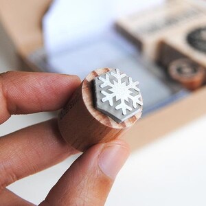 snowflake rubber stamp for Christmas wrapping DIY decoration, snowflake Christmas wrapping, snowflake stamp Christmas, DIY Christmas crafts