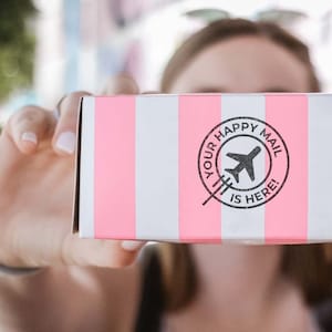Il tuo timbro Happy Mail è qui, timbro Happy Packaging, timbro Happy Mail Package, timbro Happy Mail per negozio Etsy, negozio di timbri Happy Package