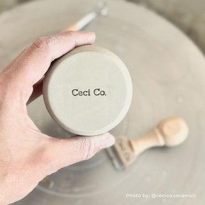 Personalisierter Keramik Signature Stempel mit Namen oder Text, personalisiertes Ton-Werkzeug für Keramikkünstler, harter Leder-Clay-Namensstempel