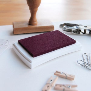 Tampon encreur bordeaux, mini tampon encreur VersaCraft bordeaux, VersaCraft bordeaux, tampon encreur tissu, tampon encreur bois, fournitures d'impression, tampon encreur scrapbooking