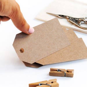 Confezione da 25 cartellini dei prezzi in carta kraft marrone, cartellini regalo, cartellino regalo in carta kraft, decorare regalo, grande cartellino regalo, cartellino del prezzo