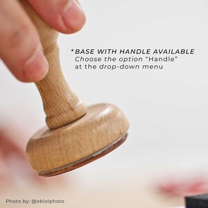 Option to choose a wooden base for the stamp with or without a handle. You can choose choices available for your stamp, offering flexibility in how the stamp can be used. The handle option ensures an easy grip for precise stamping. Choose the base that suits your preferences for comfort and functionality when using your custom address stamp.