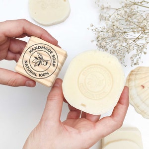 timbro per sapone naturale fatto a mano, timbro per sapone rotondo, timbro per sapone naturale, timbro per sapone rotondo fatto a mano, timbro per sapone all'olio d'oliva, confezione per sapone a spreco zero