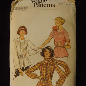 Vintage 1970&#39;s Vogue 9736 Blouse Pattern * 34 Bust