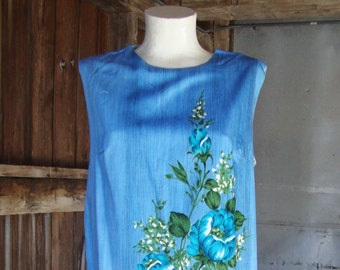 Vintage 1960's Dress * Cotton & Rayon Shift with Floral Spray * M-L