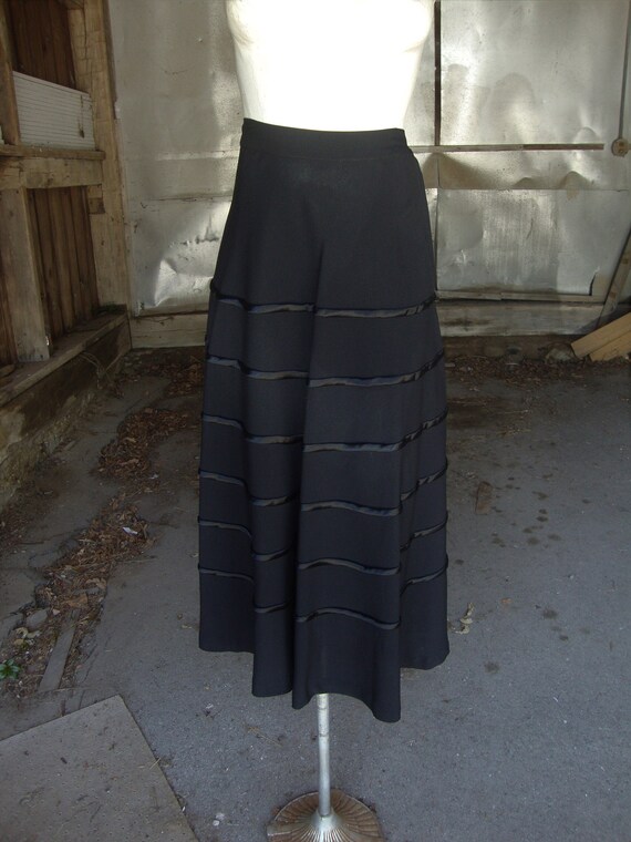 Vintage 1940's 1950's Black Rayon Crepe Flared Ski