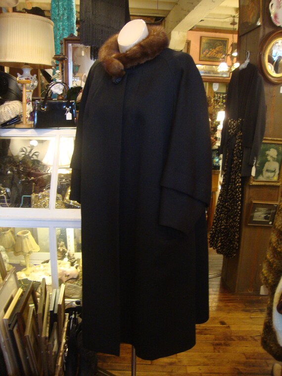 Vintage 1950's 50's Dramatic Black Wool Coat with… - image 6