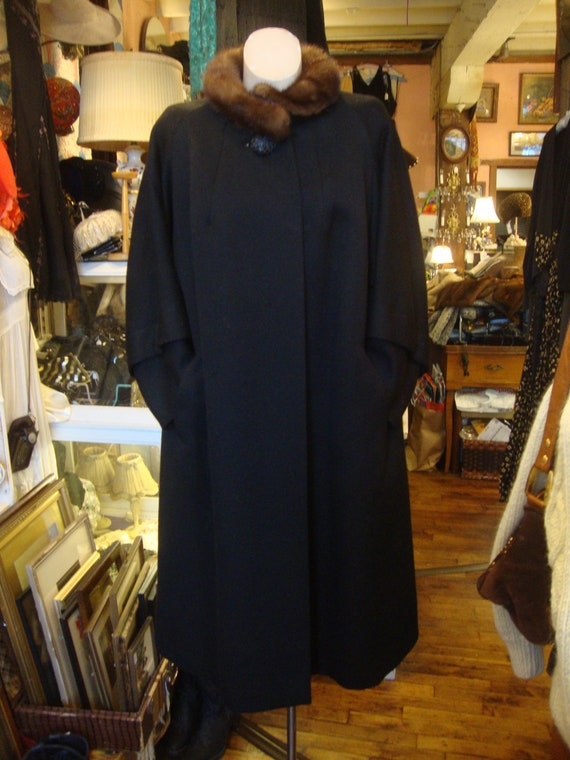 Vintage 1950's 50's Dramatic Black Wool Coat with… - image 1