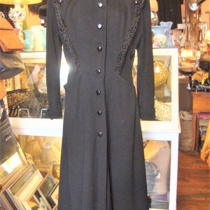 SALE Vintage 1930's 1940's Black Wool Princess Fit and Flare Coat with Persian Lamb Trim/size S/M image 4