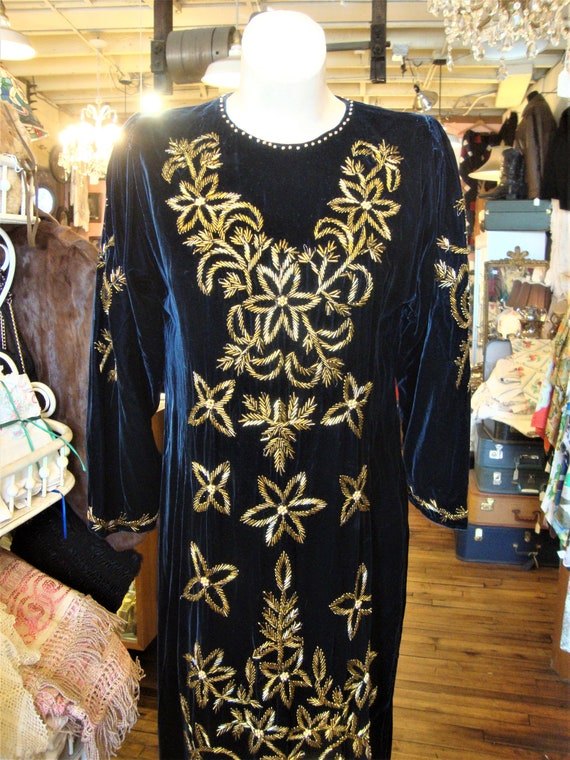 Vintage Midnight Blue Velvet Beaded Dress/Gold Be… - image 3
