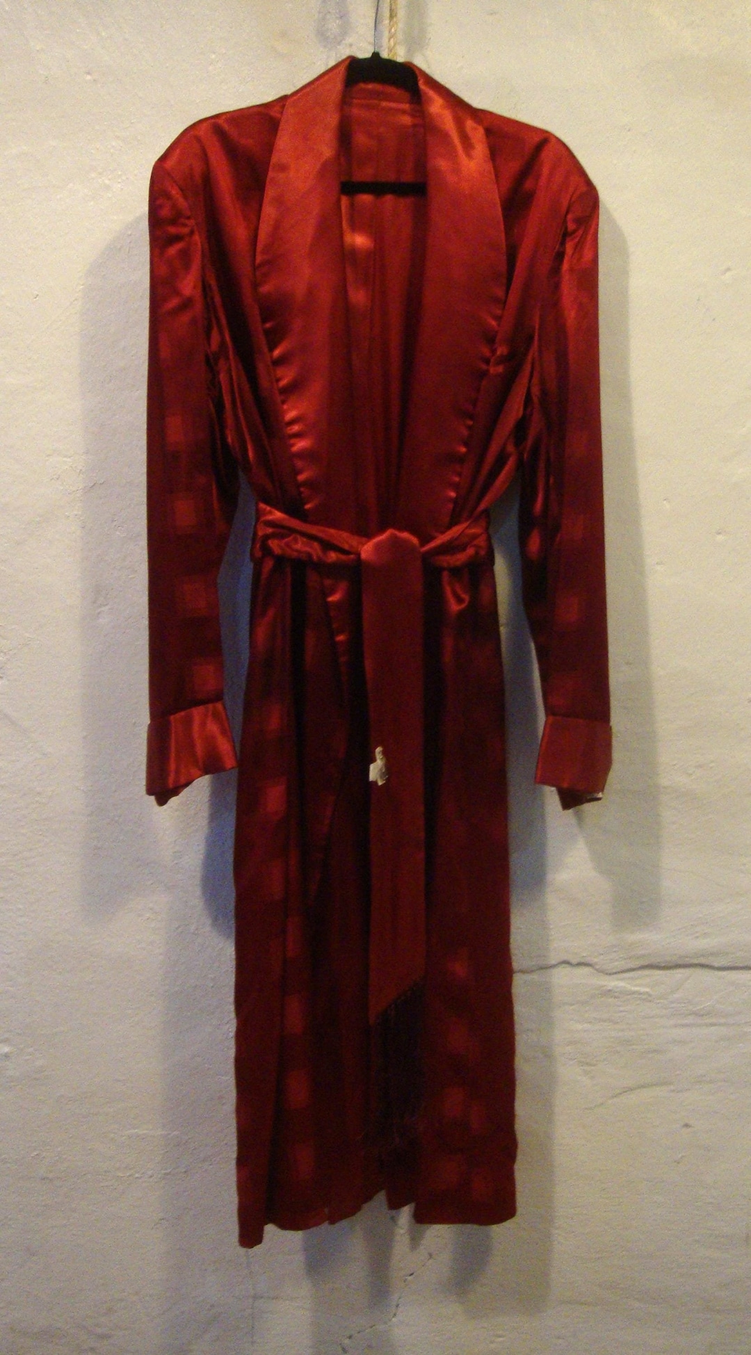 Cocktails Anyone? Vintage 1930's 1940's Maroon Rayon Men's Robe-old ...