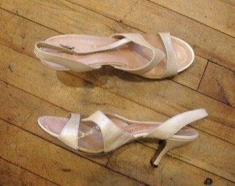 Vintage 1950's 1960's Pink Leather and Clear Plastic High Heel Sling Back Shoes/Size 8.5 Narrow
