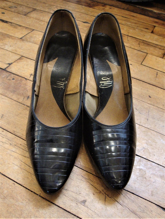 Vintage 1960's Faux Alligator Shoes Pumps/Black/L… - image 3