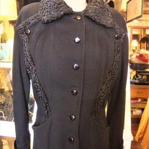 SALE Vintage 1930's 1940's Black Wool Princess Fit and Flare Coat with Persian Lamb Trim/size S/M image 5