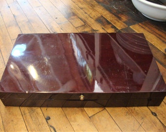 Vintage Lacquered Extra Long Wooden Silverware Flatware Storage Box/Holds Service for 16!