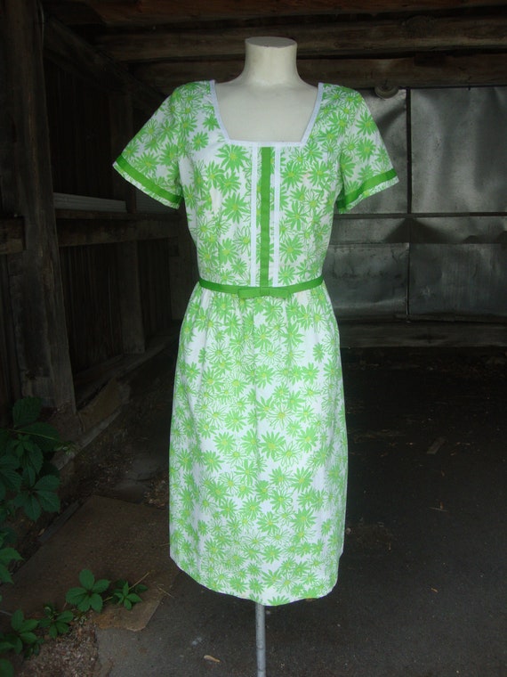 Vintage 1960's 60's Lilly Pulitzer Green and White