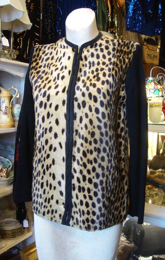 Vintage 1960's Faux Cheetah Fur Zip Front Top or … - image 3