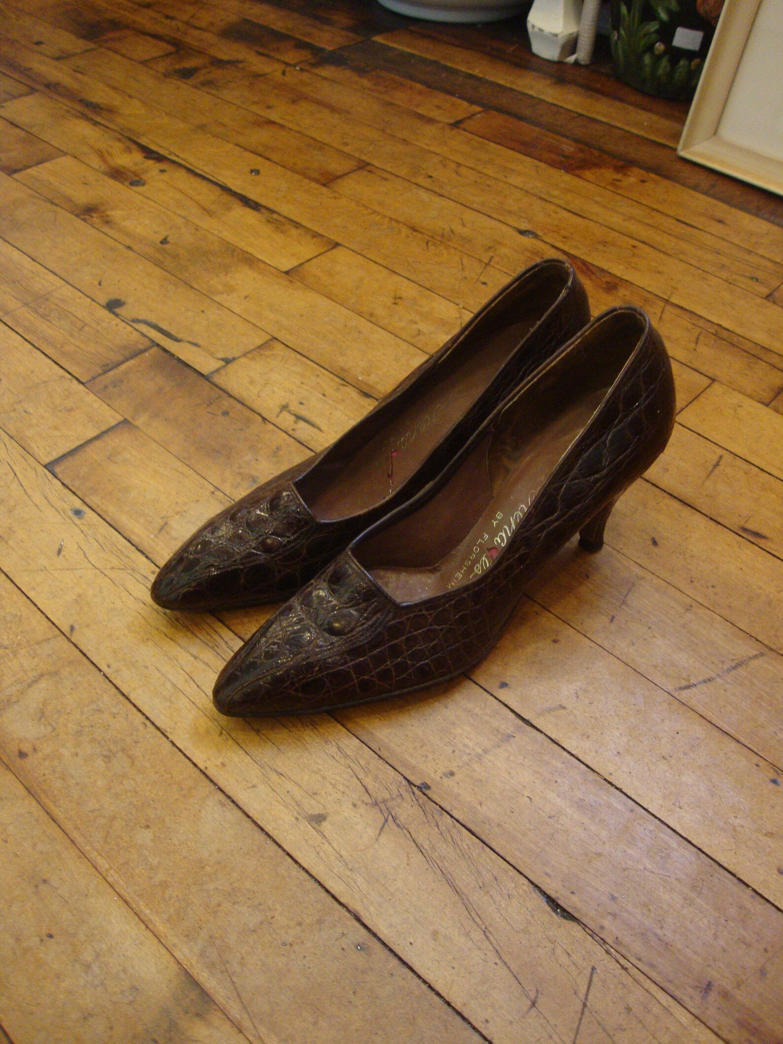 brown alligator pumps