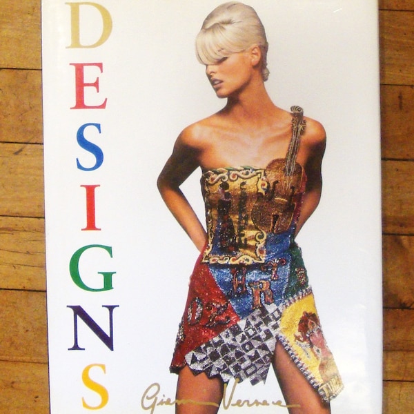 Vanitas Designs by Gianni Versace/Abbeville Press/Printed in Italy