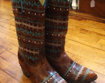 Botas de luna estilo apache Old Gringo Yippee Ki Yay, talla 8.5 B para mujer, bordadas con tachuelas plateadas.